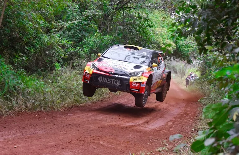 Gustavo Saba domina el Rally de Cordillera con su Toyota GR Yaris Rally2