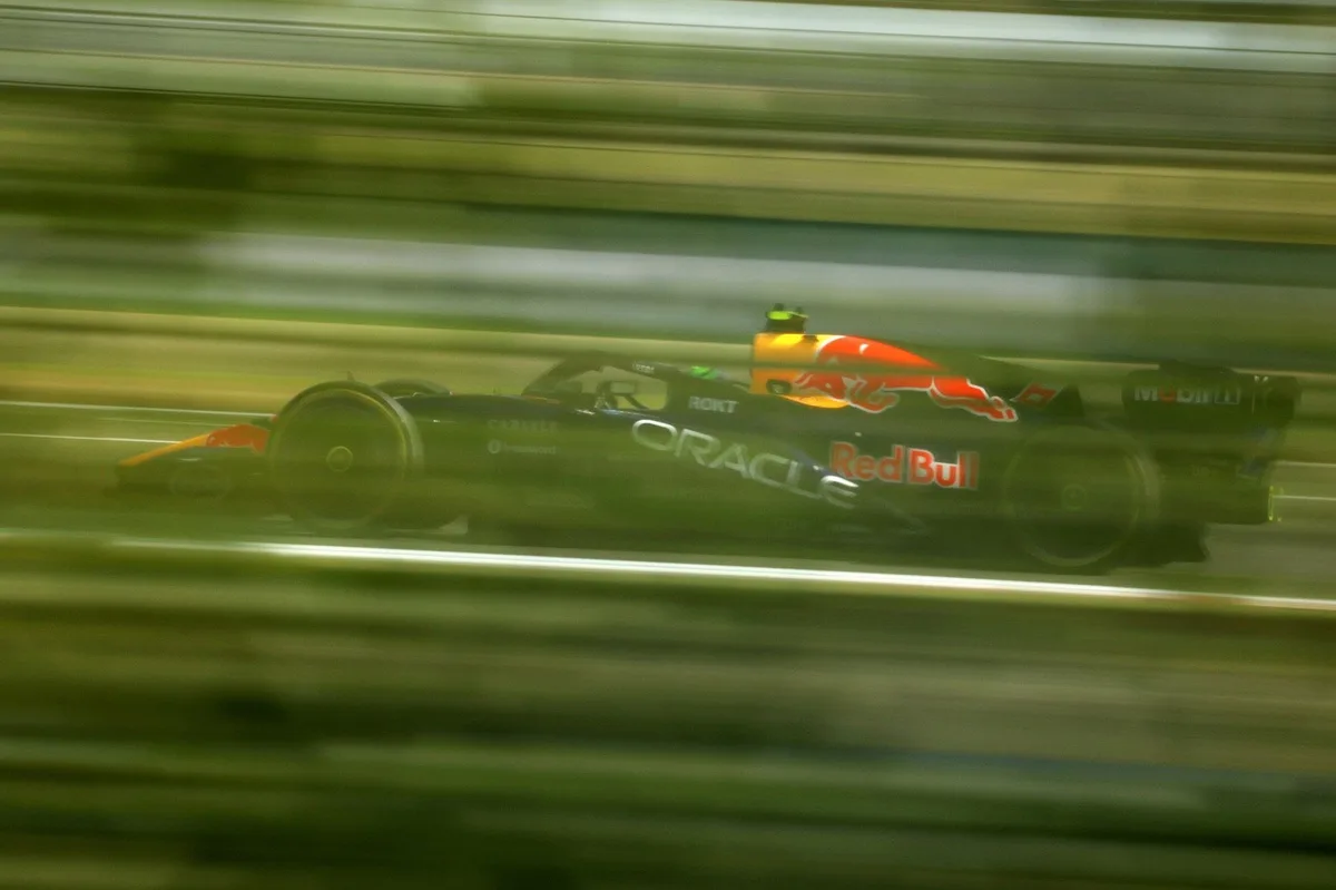 Las decisiones estratégicas de Red Bull en la Fórmula 1: cambios de pilotos y su impacto