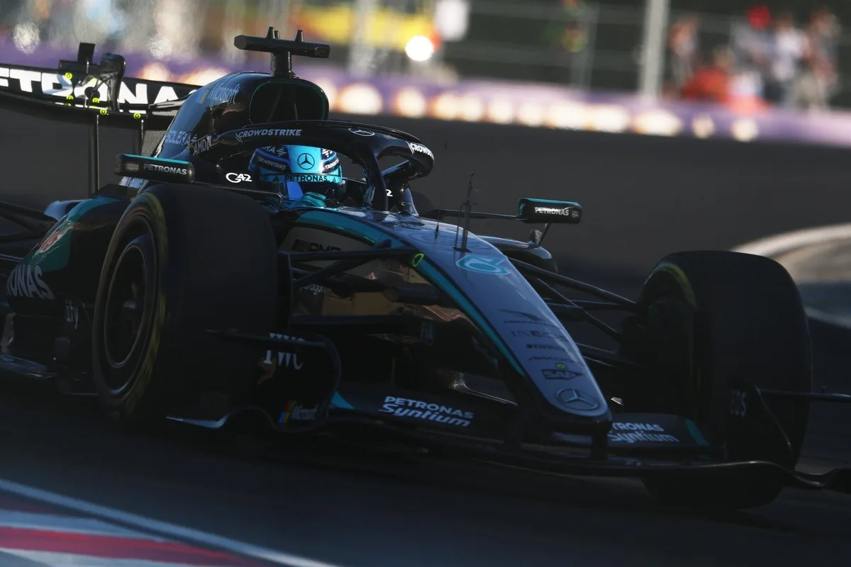 Falla de software en motor de Mercedes afectó salida de Russell en Hungría