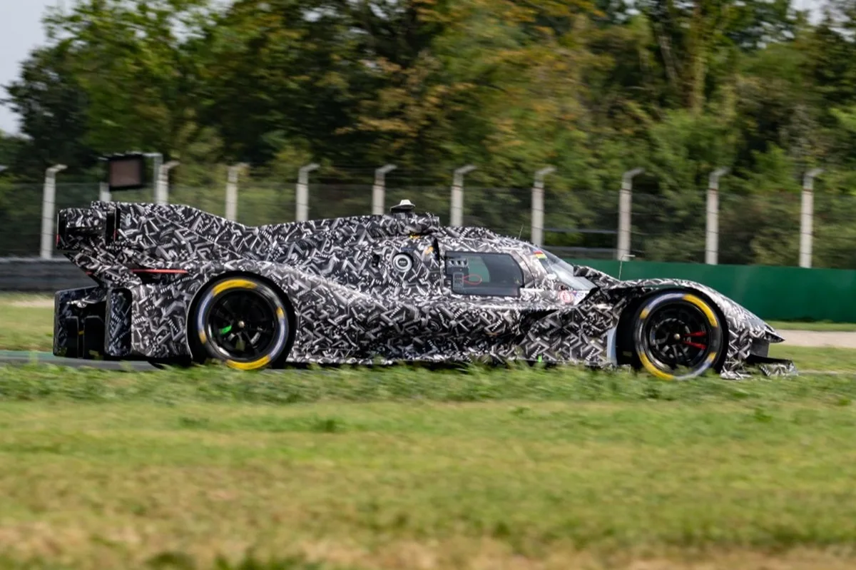Ferrari y Peugeot intensifican pruebas de hipercars para el Mundial 2027