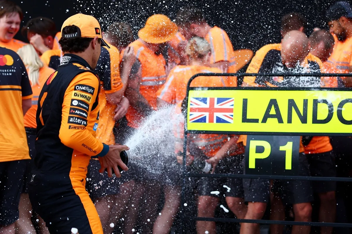 McLaren emerge como competidor serio en la batalla por el campeonato 2026