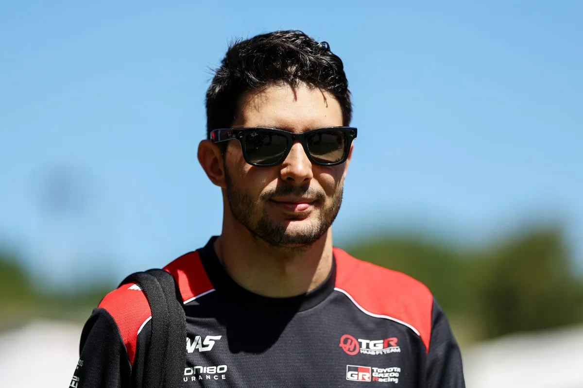 Ocon enfrenta presión en Haas tras el desempeño de su compañero Bearman