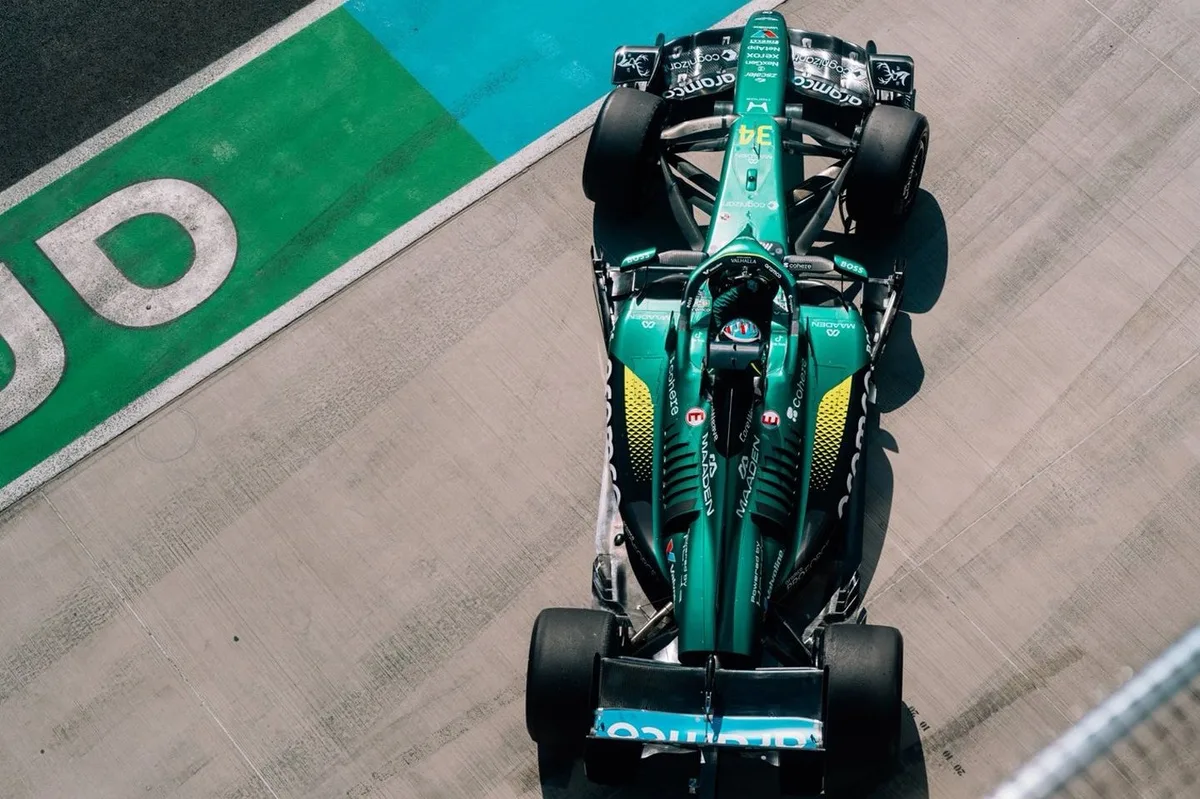 Aston Martin prueba su nuevo motor Honda en el circuito de Hungría