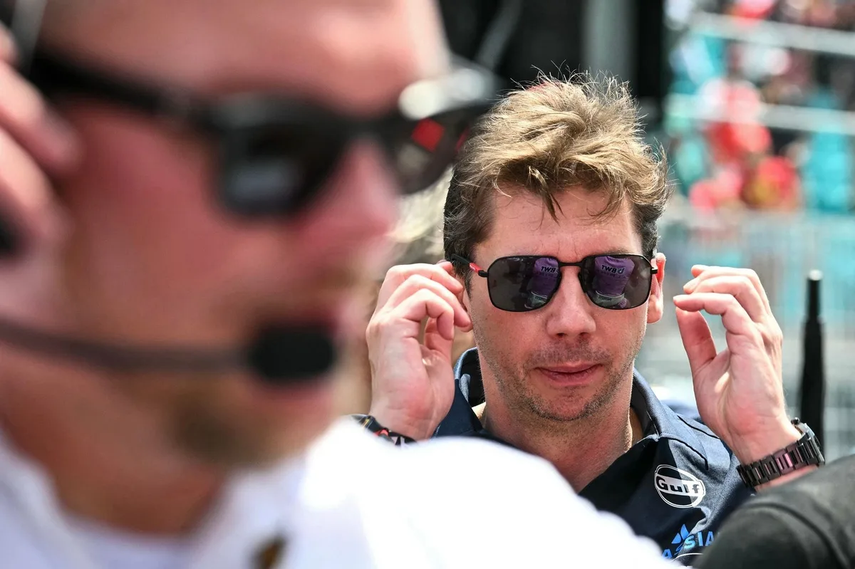 Presión en Williams: exjefe de Haas cuestiona el desempeño de Vowles