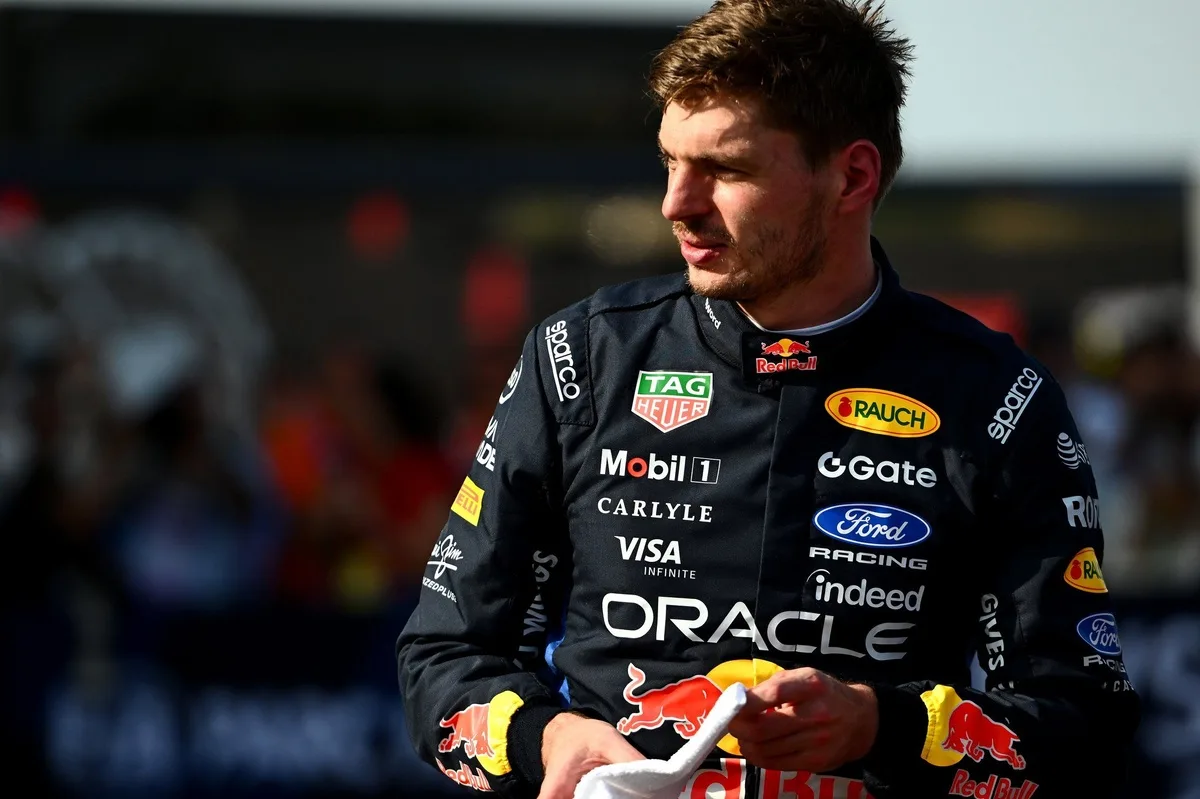 Verstappen en la encrucijada: Red Bull busca retenerlo para 2027