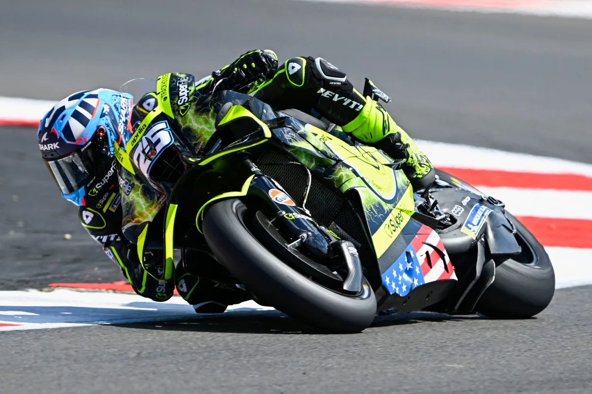 Motociclismo de élite: análisis técnico de mejoras en pista