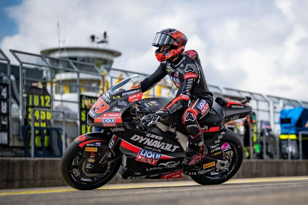 Moto2 regresa en Silverstone: González lidera el campeonato en la recta final