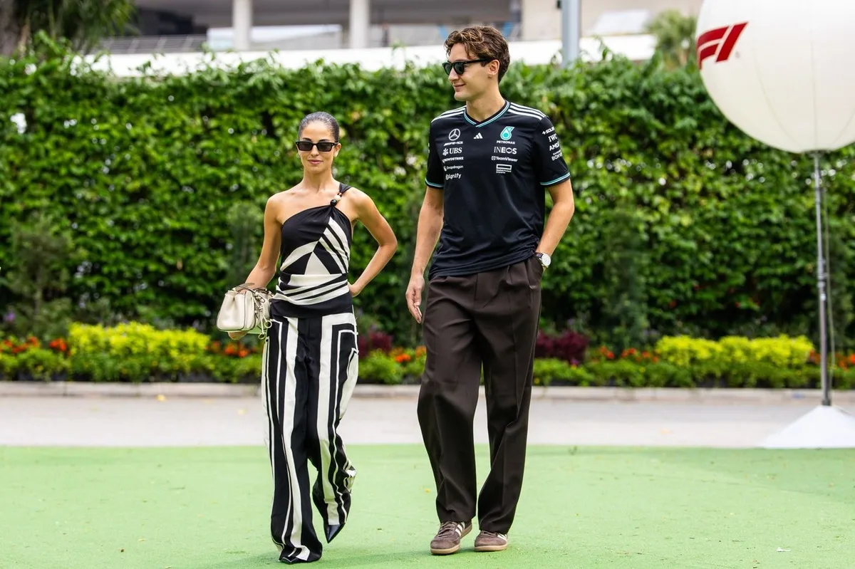 George Russell se compromete con su pareja Carmen Montero Mundt