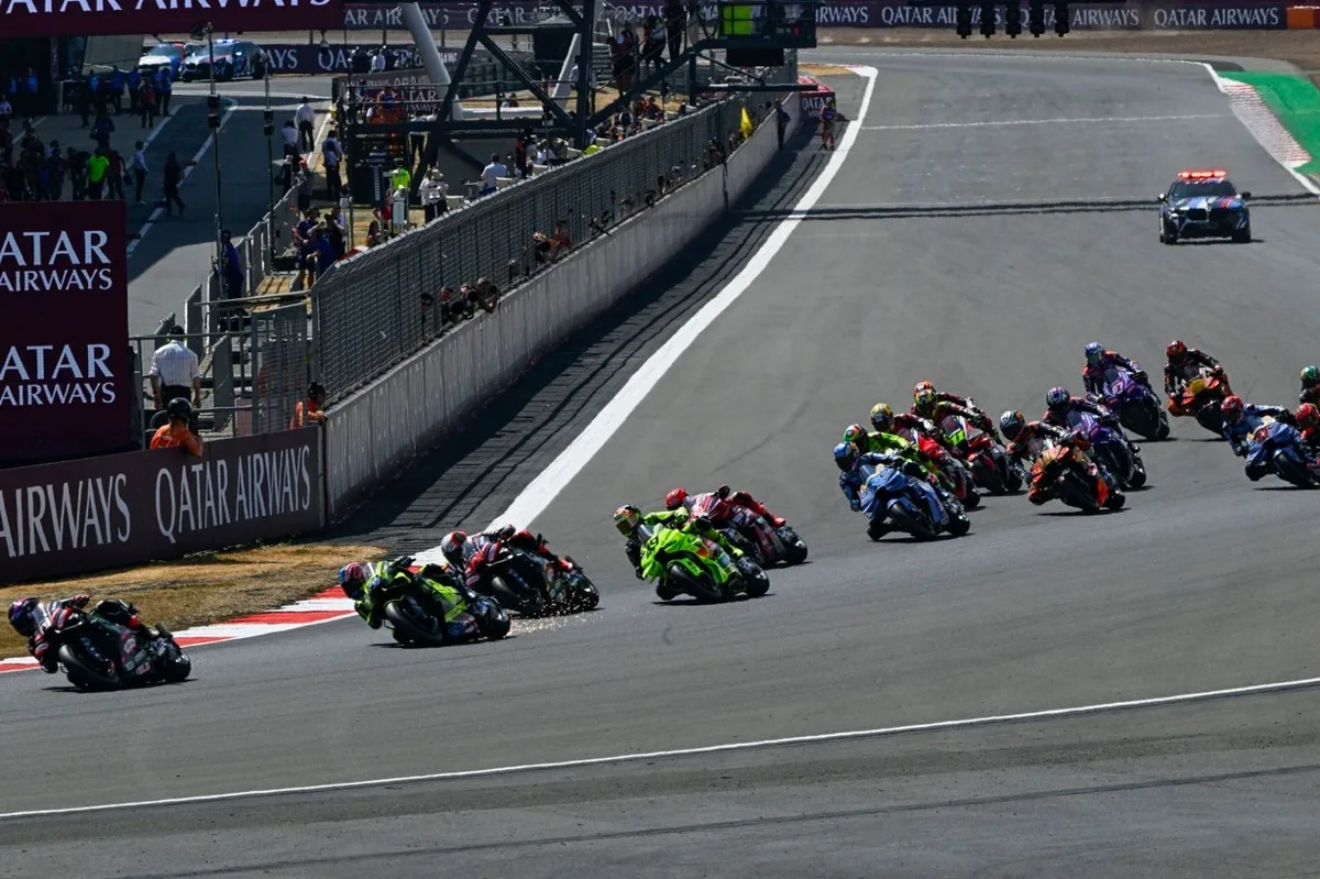 Problemas de altura de asiento persisten en MotoGP pese a prohibición de dispositivos