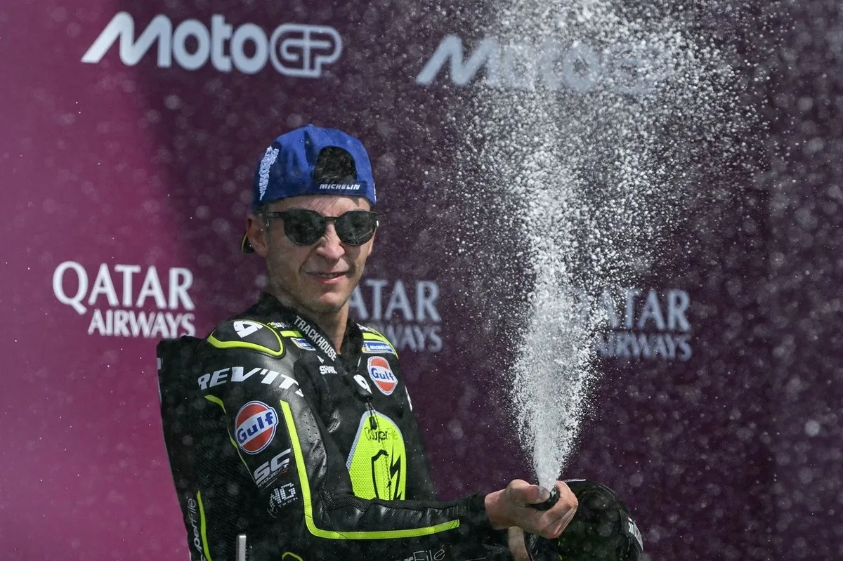 Raúl Fernández consolida su ascenso en MotoGP con segunda victoria de la temporada