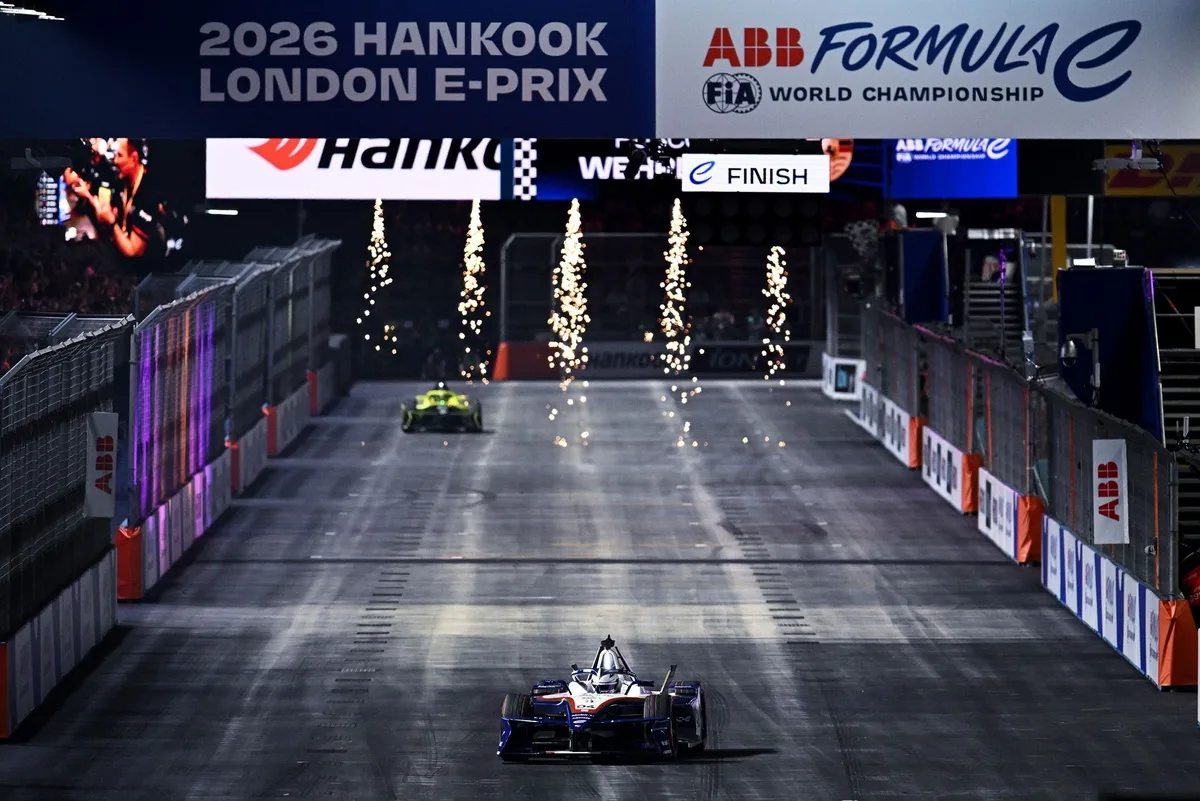 Wehrlein conquista su segundo título mundial en Fórmula E con polémica en Londres