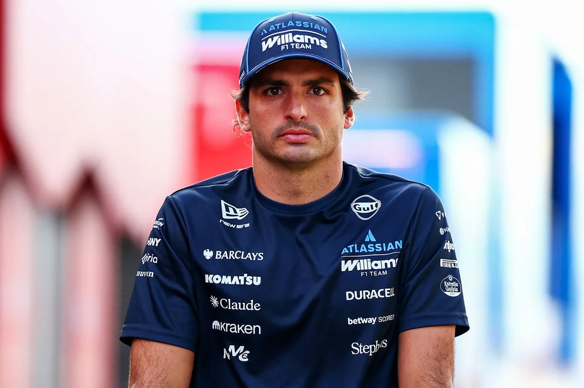 Carlos Sainz continúa en Williams: renovación multianual confirmada para F1
