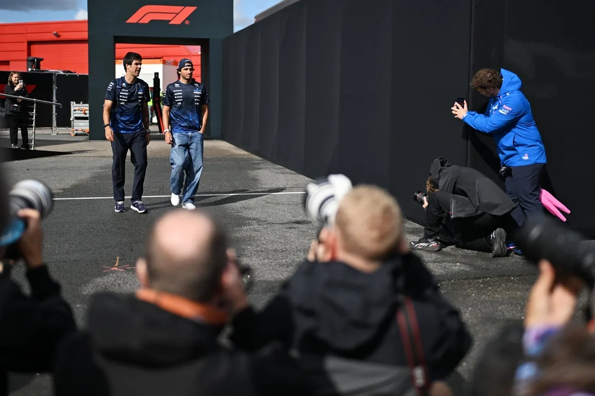 Sainz renueva con Williams: las razones detrás de su apuesta por 2026