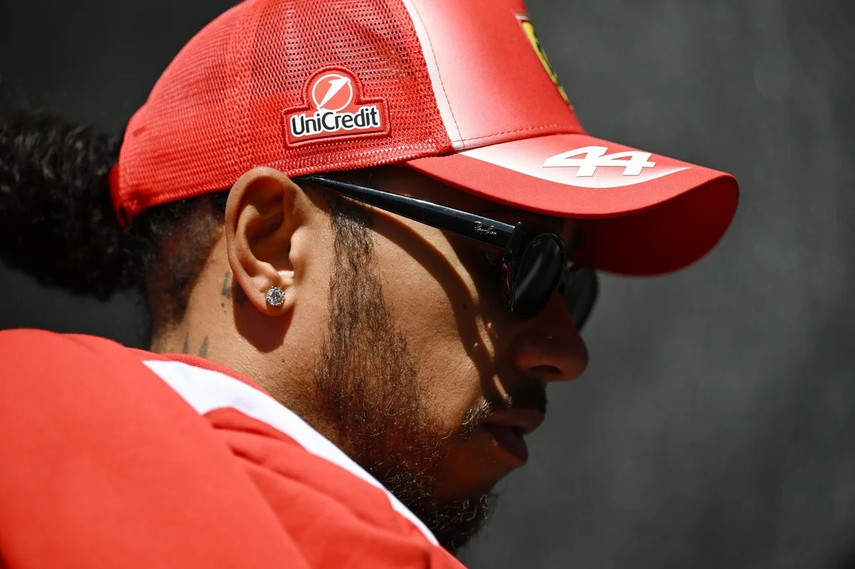 Hamilton valora la continuidad de Verstappen en Red Bull para el futuro de la F1