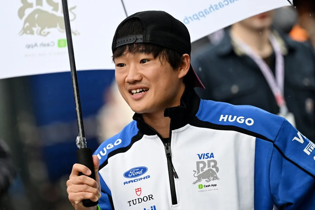 Tsunoda enfrenta desafío extremo en su regreso a la F1 con Racing Bulls