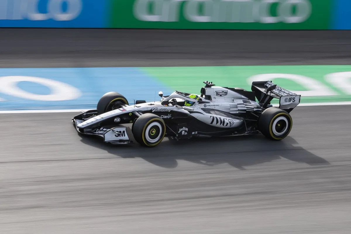 Experto sugiere a Cadillac abandonar desarrollo del auto 2026 de F1