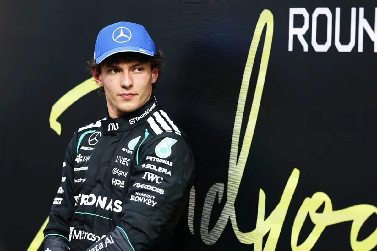 Antonelli logra podio en Zandvoort pese a dificultades técnicas durante la carrera