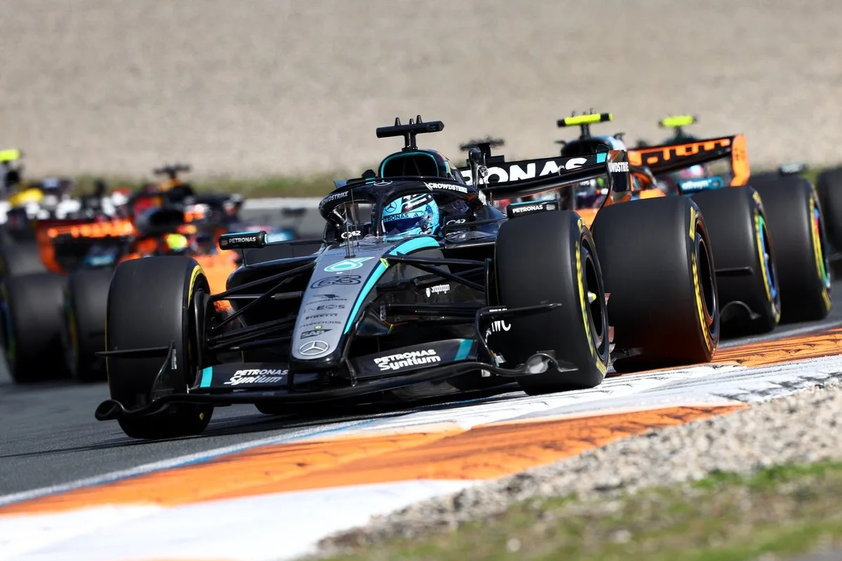 Mercedes enfrenta desafíos financieros en su desarrollo para la F1 2026