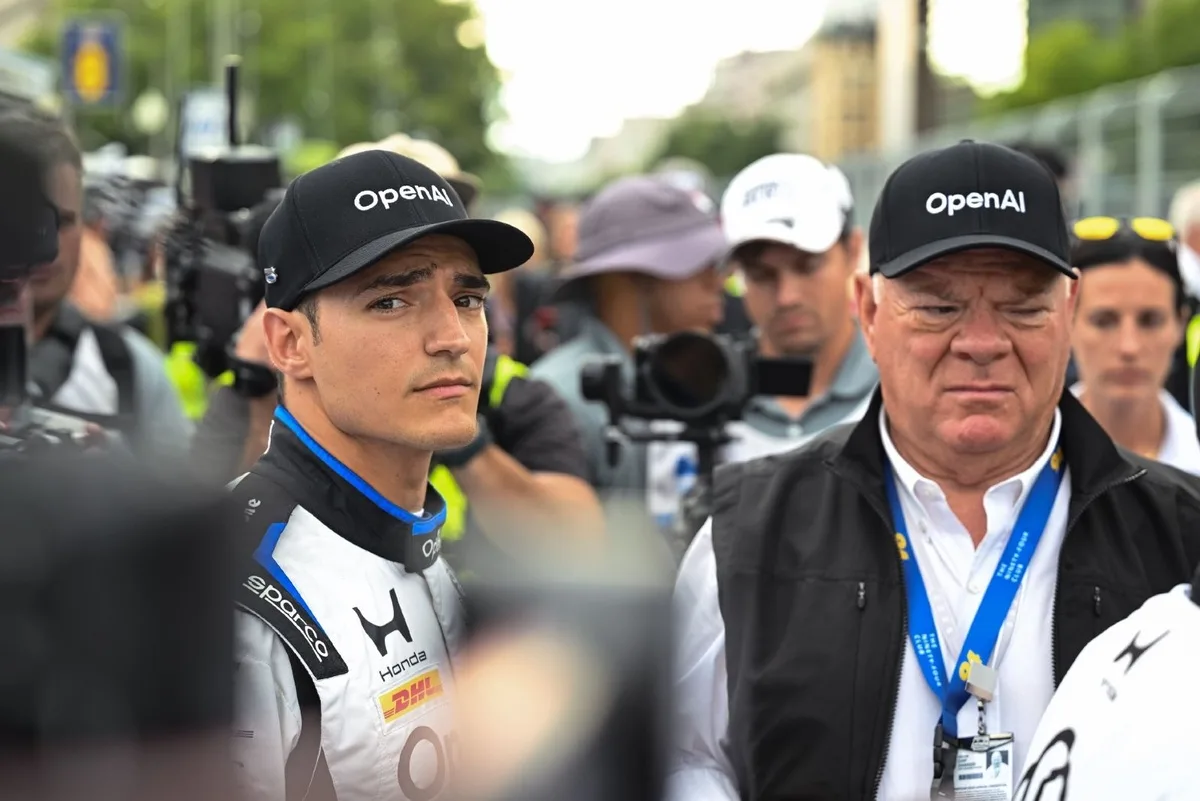 Palou sufre decepción en IndyCar: de la pole a la frustración en Washington