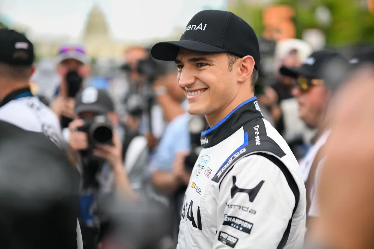 Palou mantiene el liderato en IndyCar 2026 pese a tropiezo en Washington
