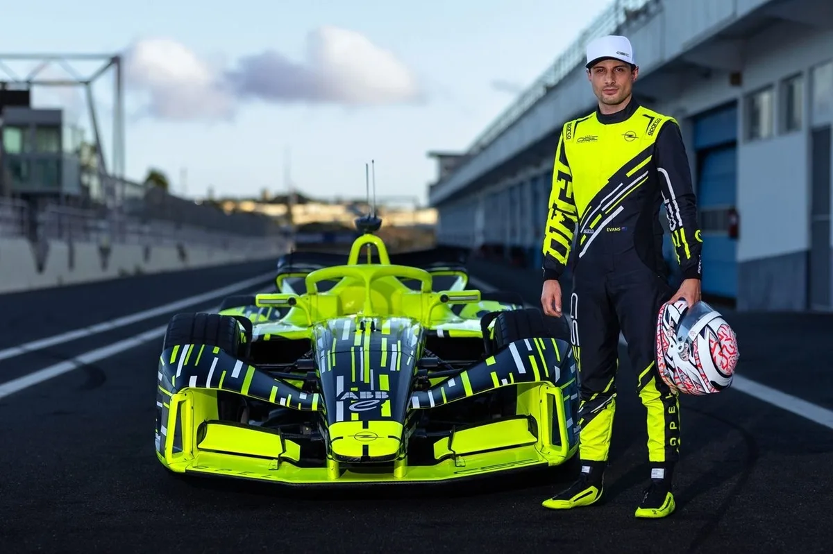 Opel ficha a Mitch Evans para su debut en Fórmula E
