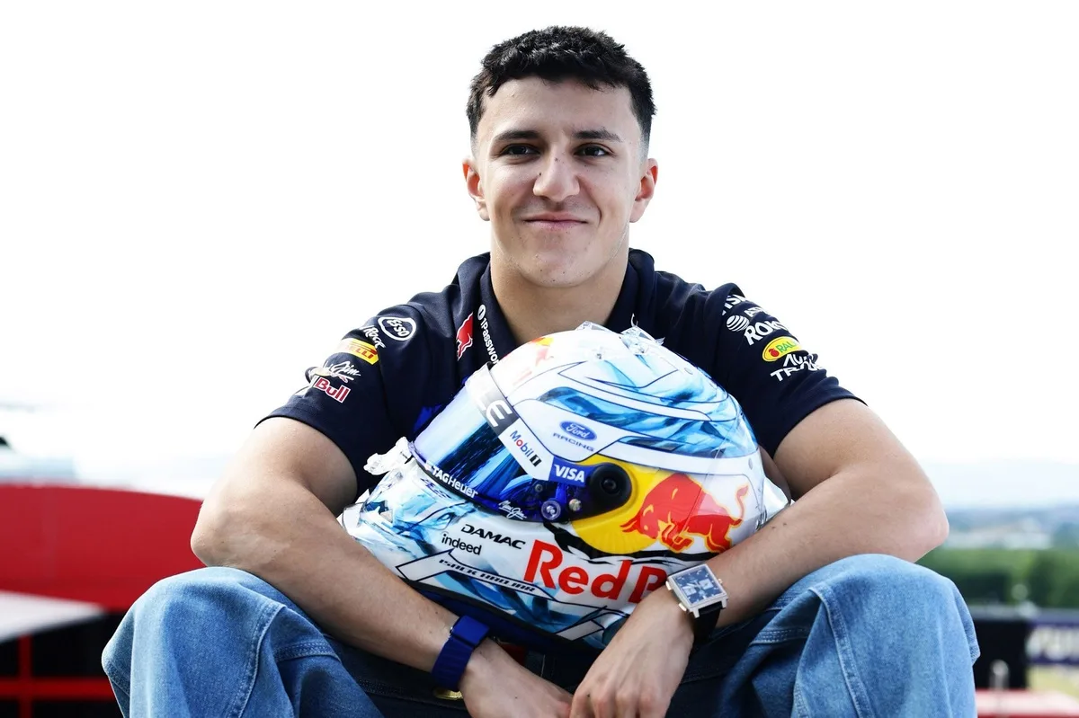 Hadjar se pierde el GP de Países Bajos por lesión: consultó con Márquez