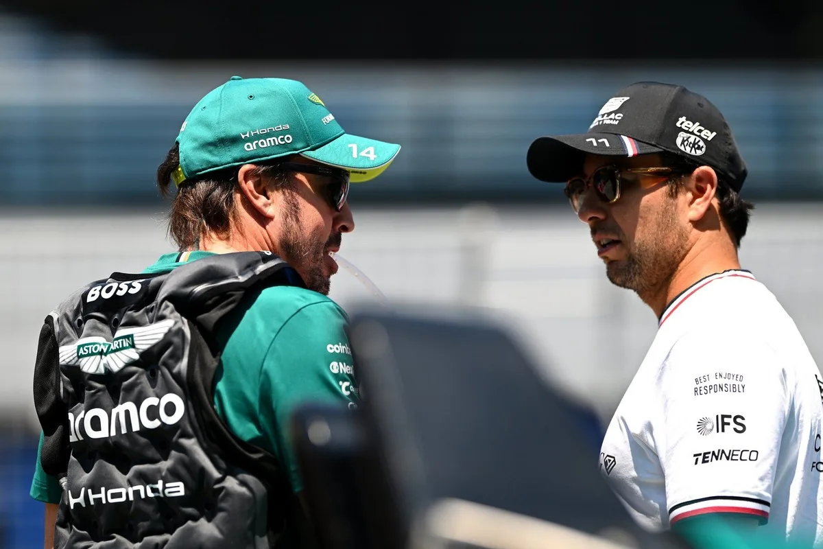 Alonso podría correr hasta los 60 años, asegura Checo Pérez