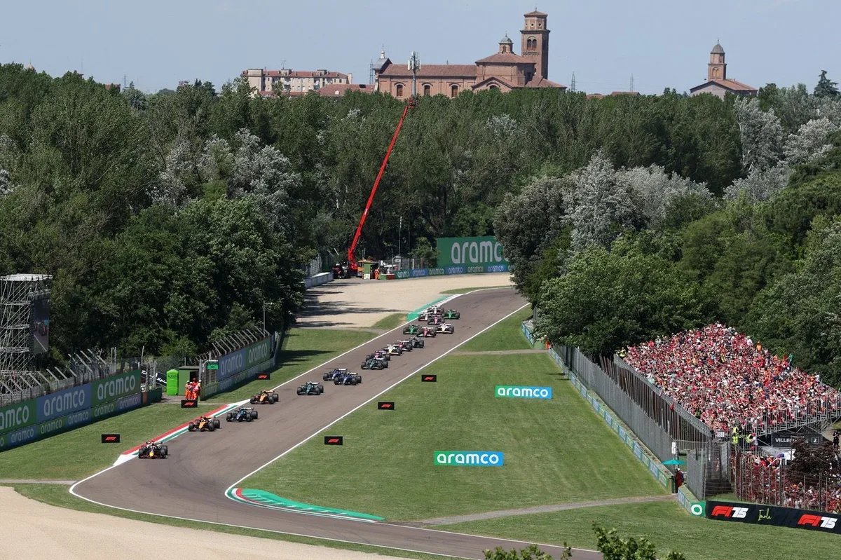 Imola podría volver a la F1 en 2026 si se cancelan carreras en Medio Oriente