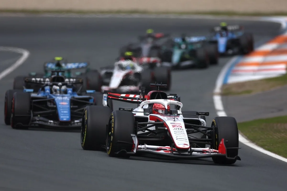 Ocon defiende su polémica maniobra sobre Albon en la F1