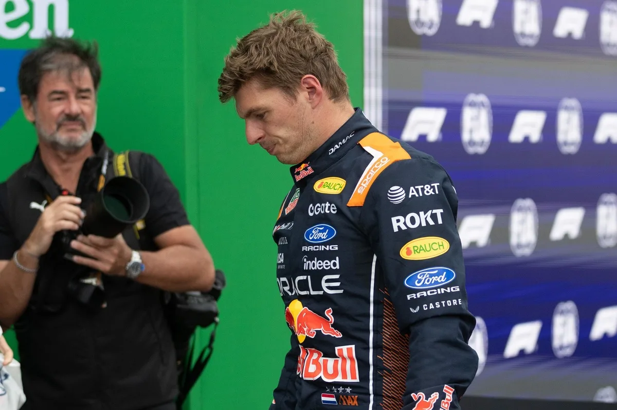 Traje de Verstappen en subasta benéfica para Wings for Life