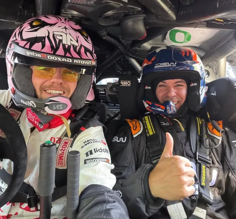 Santiago Peña acompañó a Oliver Solberg en pruebas del Rally Paraguay 2026