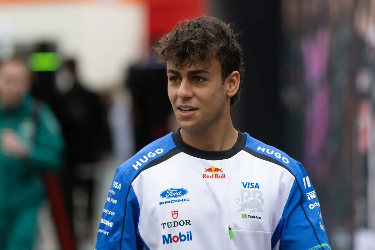 Polémica en la F1: critican penalización a Lindblad en el GP de Holanda