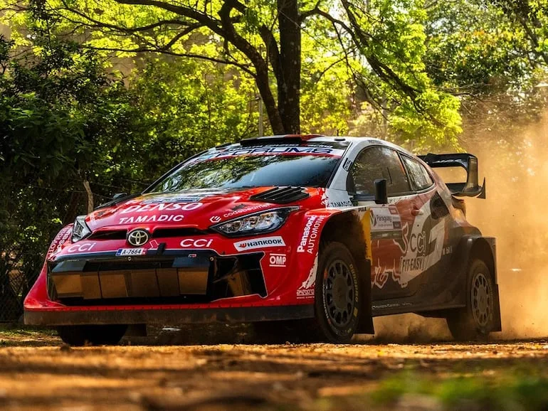 Ogier se retira del Rally del Paraguay 2025 tras dominar la carrera