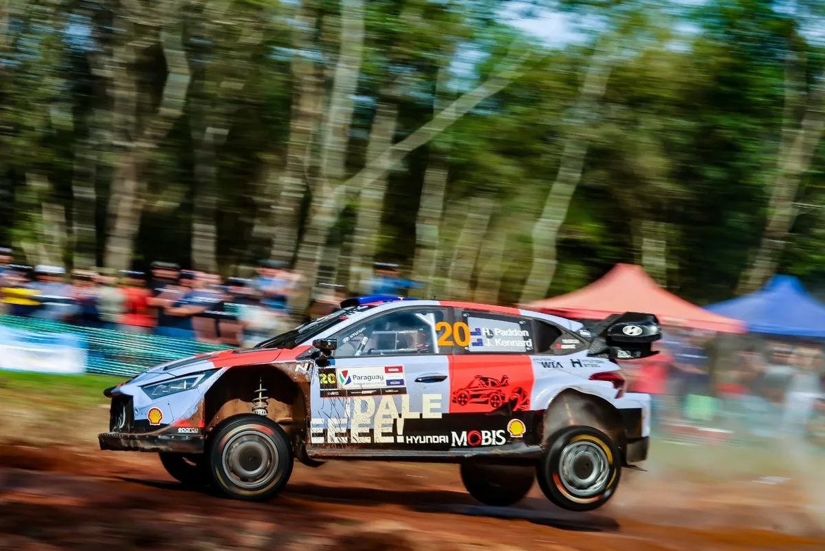 Paddon brilla en el Rally de Paraguay y silencia a los críticos