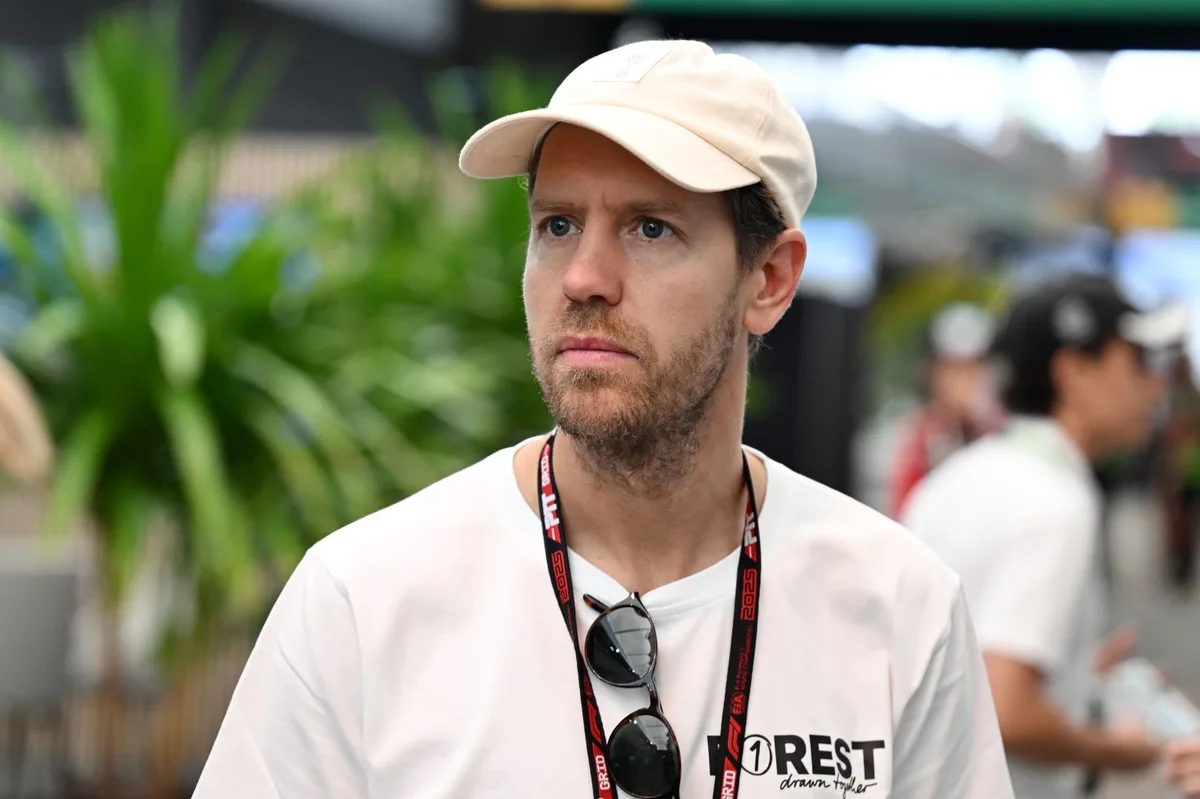 Vettel regresa a la pista para homenajear a Schumacher en Monza