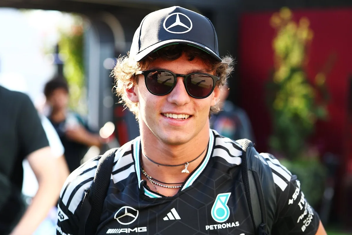 Mercedes se venga de Kimi Antonelli con broma en el GP de Italia