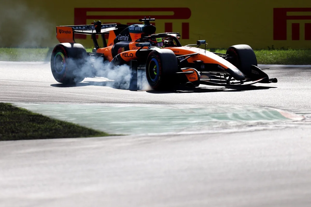 Norris perdió posiciones en Monza por error de compañero Piastri en clasificación