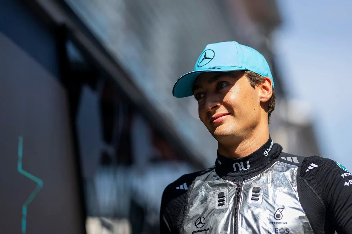 Russell critica a Verstappen por frenar en clasificación del GP de Italia