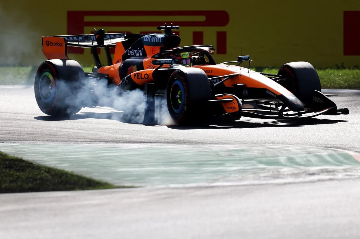 Piastri pierde tres posiciones en parrilla por obstruir a Lawson en Monza