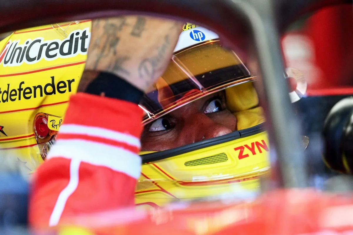 Hamilton critica la estrategia de Ferrari en la clasificación de Monza
