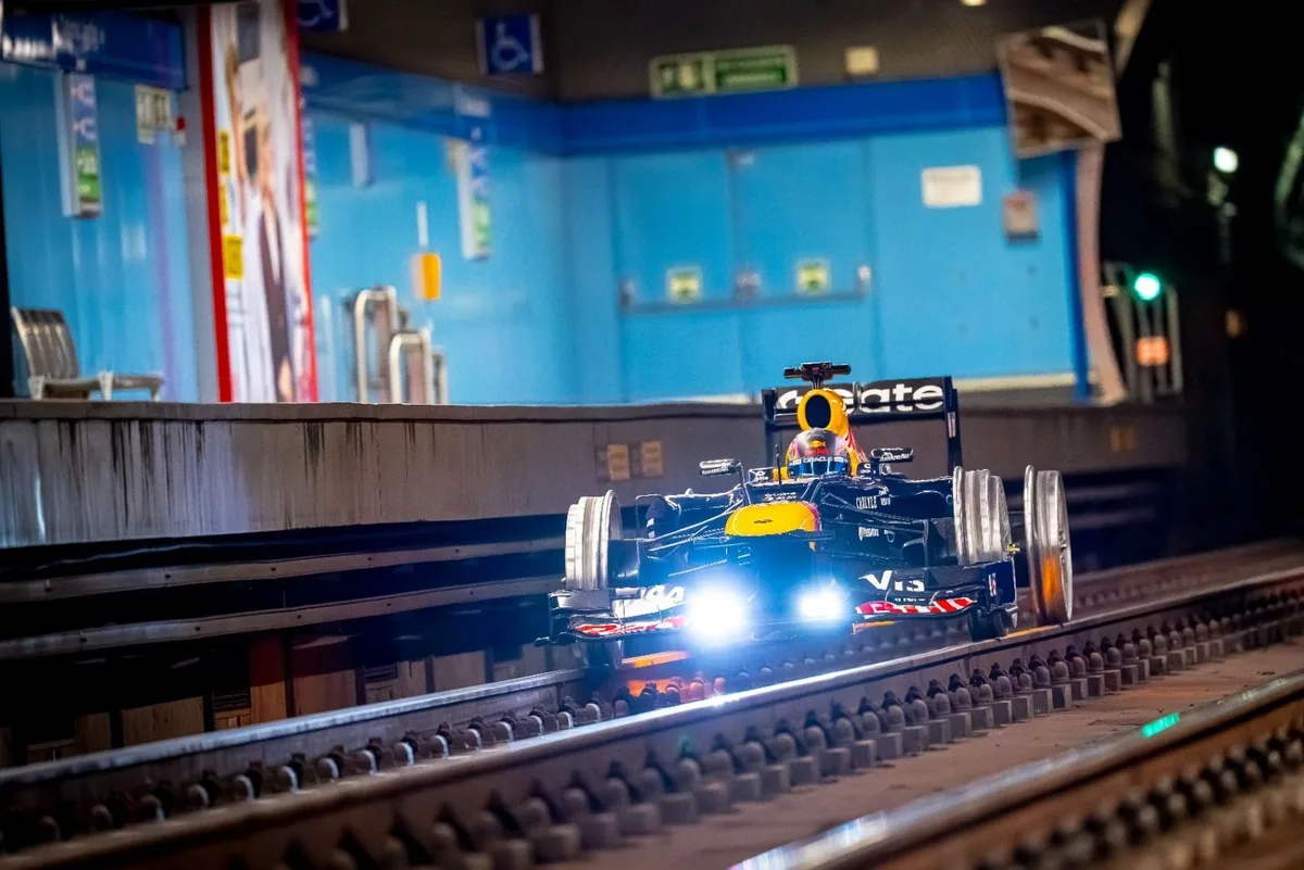 Red Bull lleva la adrenalina de la F1 a las calles del mundo