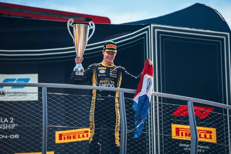 Joshua Duerksen busca brillar en Madrid en la undécima fecha de F2