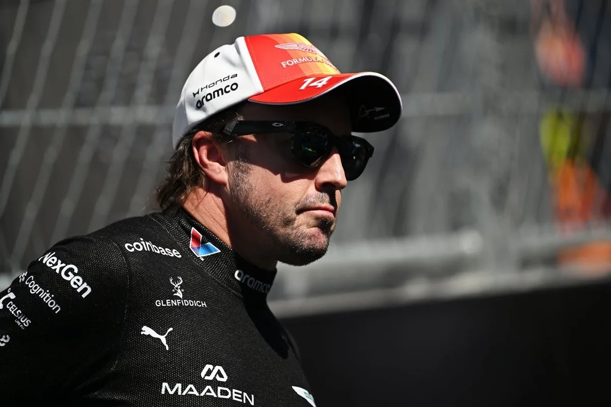 Alonso terminó el GP de España 2026 por respeto a los aficionados de Aston Martin