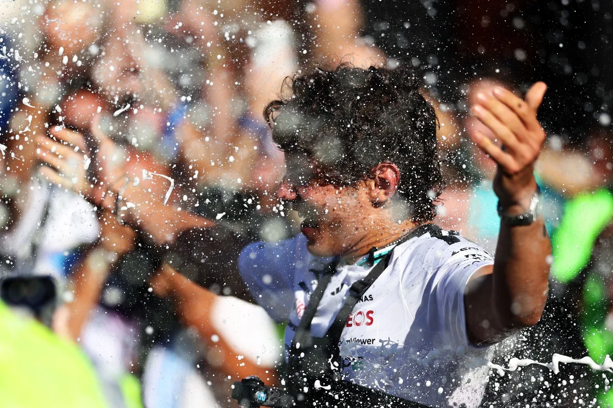 Antonelli domina la F1 2026 con una ventaja histórica en el campeonato