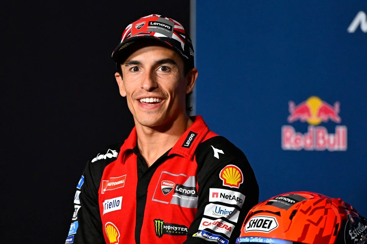 Márquez recupera su mejor nivel y disfruta nuevamente en la pista