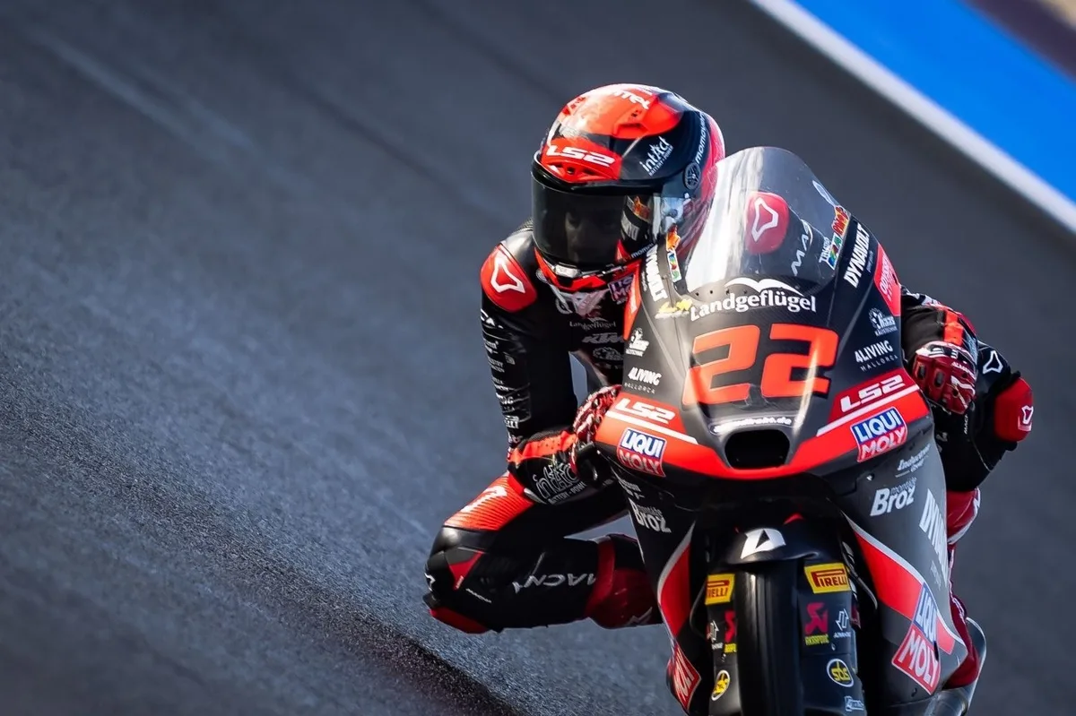 Quiles lidera Moto3 con ventaja en Austria; Almansa busca acercarse