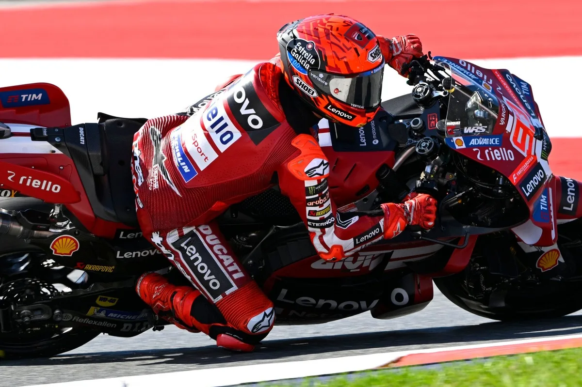 Márquez domina la práctica en Austria con pista mojada