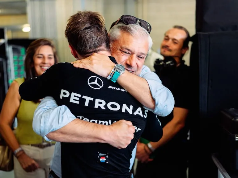 Piloto paraguayo prueba monoplaza de F1 en circuito europeo