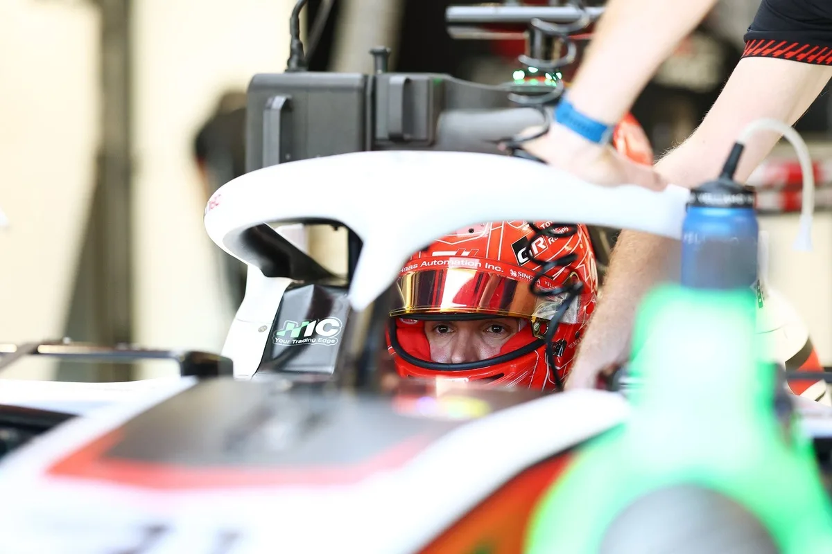 Ocon se declara agente libre mientras Haas no confirma su alineación para 2027