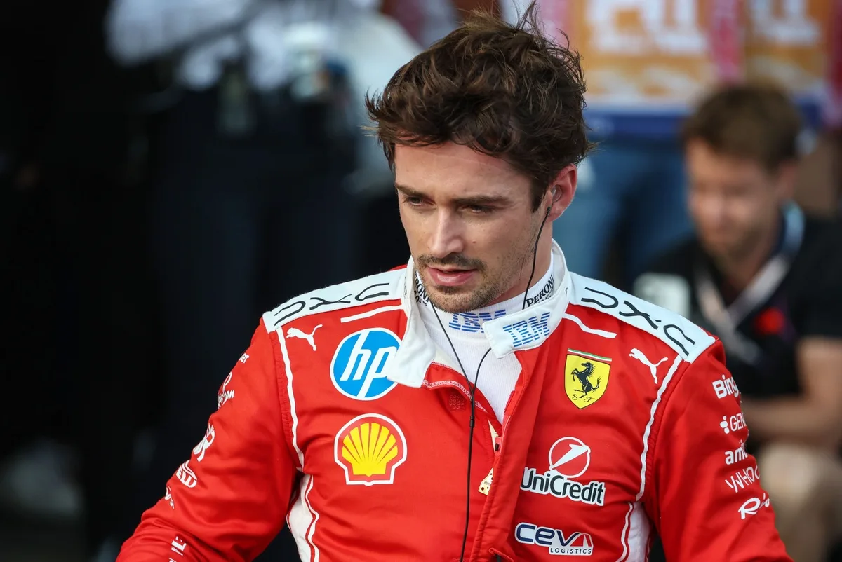 Leclerc logra segundo lugar en Bakú pese a limitaciones del Ferrari